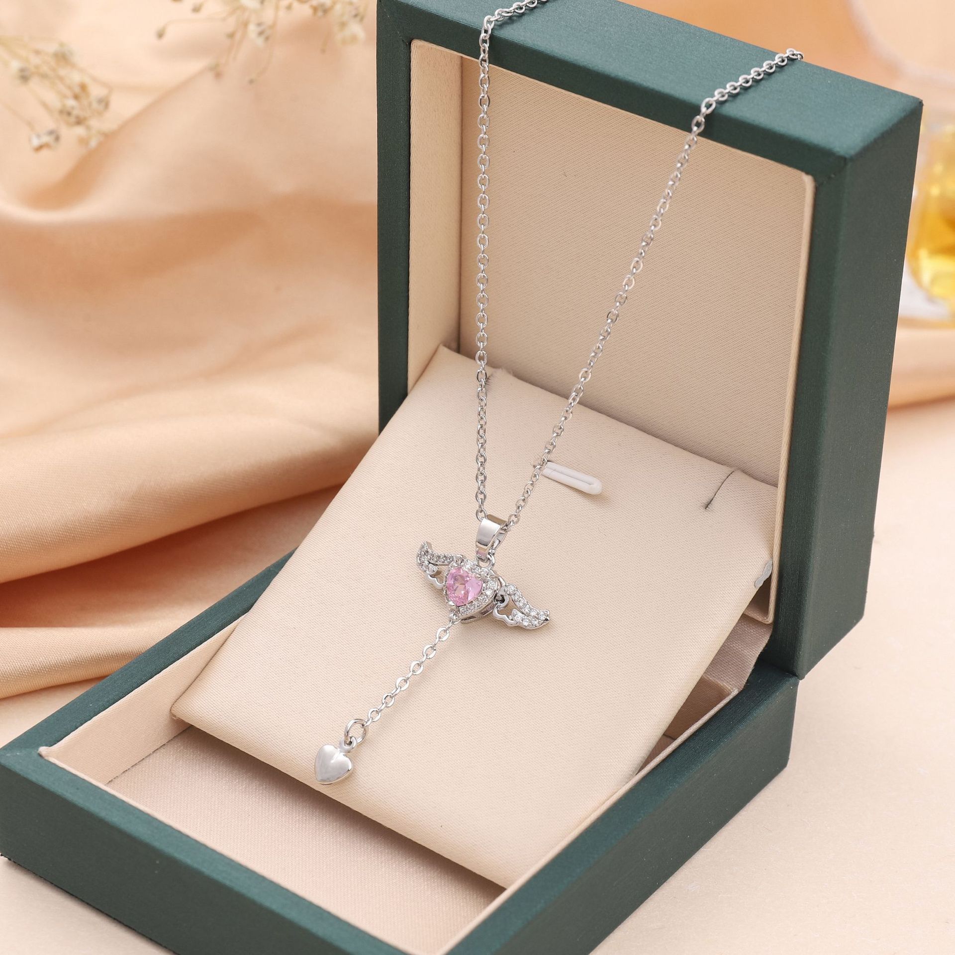 Moving Angel Wings Tassel Necklace